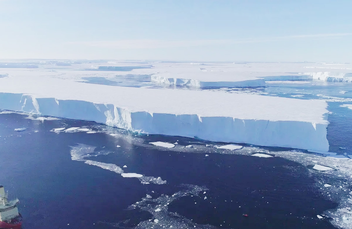 Água do oceano avança abaixo da “geleira do Juízo Final”